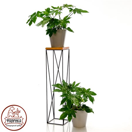 Напольная подставка для цветов 