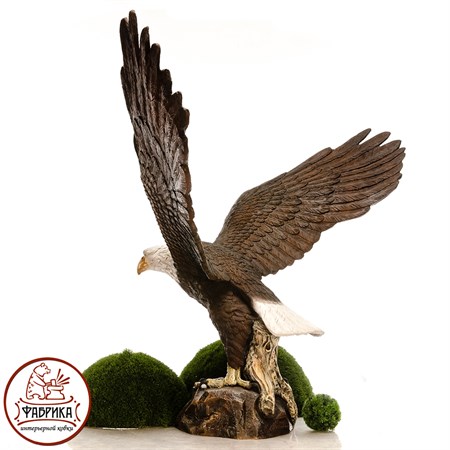 Фигура орел для сада