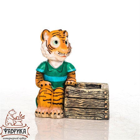 Декоративное кашпо для цветов