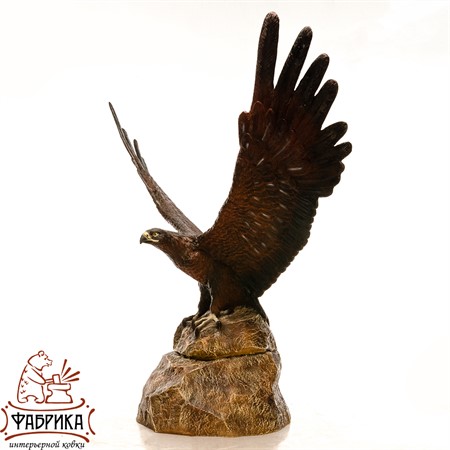 Беркут на камнях для сада