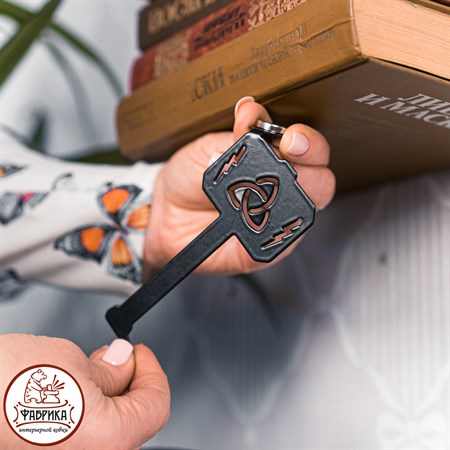 парящая полка для книг