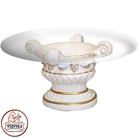 Декоративный журнальный столик 