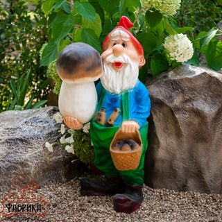 Садовая фигура Гном с грибом F03104